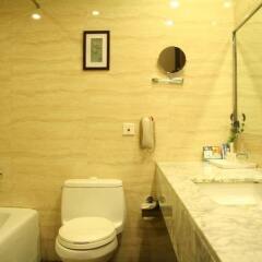 Отель Fengzhan Hotel - Beijing Китай, Пекин - отзывы, цены и фото номеров - забронировать отель Fengzhan Hotel - Beijing онлайн ванная