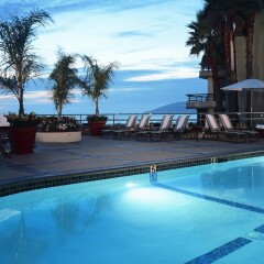 Отель The Cliffs Resort бассейн