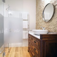 Отель Casas De Sao Bento Лиссабон ванная фото 2