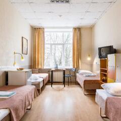Метро-Тур хостел Стандартный номер с двуспальной кроватью фото 12