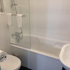 Отель Antwerp Business Suites Бельгия, Антверпен - отзывы, цены и фото номеров - забронировать отель Antwerp Business Suites онлайн ванная фото 2