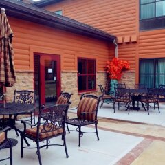 Отель Fort Rapids Indoor Waterpark Resort Колумбус фото 3
