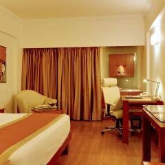 Отель The Suryaa New Delhi удобства в номере