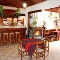 Отель Helios Guest House Болгария, Банско - отзывы, цены и фото номеров - забронировать отель Helios Guest House онлайн гостиничный бар