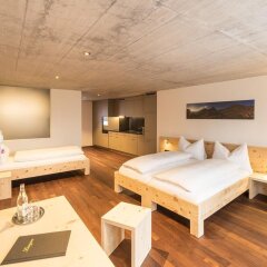 Отель Laagers Hotel Garni Швейцария, Самедан - отзывы, цены и фото номеров - забронировать отель Laagers Hotel Garni онлайн комната для гостей фото 2