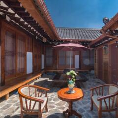 Отель Bibimbap Guesthouse