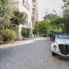 Отель Appart 'hôtel Villa Léonie парковка