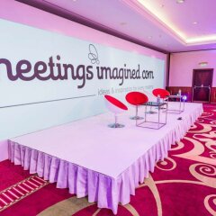 Отель Prague Marriott Hotel Чехия, Прага - 10 отзывов об отеле, цены и фото номеров - забронировать отель Prague Marriott Hotel онлайн питание фото 2