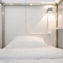 REST IS MORE Hostel Бангкок комната для гостей фото 4