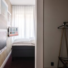 Отель Story Hotel Riddargatan Швеция, Стокгольм - 8 отзывов об отеле, цены и фото номеров - забронировать отель Story Hotel Riddargatan онлайн сейф в номере