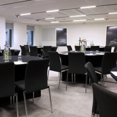 Отель Courtyard by Marriott Paris Gare de Lyon