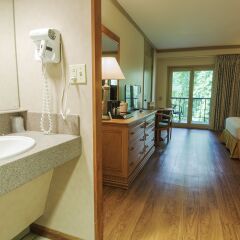Отель Jenny Wiley State Resort Park ванная фото 2