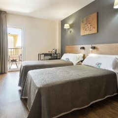Santa Ponsa Pins Hotel комната для гостей фото 2