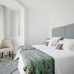 Отель The Best Location!!. 8pax. 3BD & 2bth. Reina Sofia II Испания, Мадрид - отзывы, цены и фото номеров - забронировать отель The Best Location!!. 8pax. 3BD & 2bth. Reina Sofia II онлайн комната для гостей фото 2