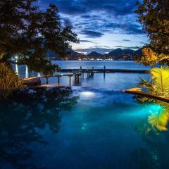 Отель Cerf Island Resort бассейн фото 3