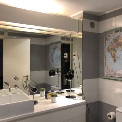 Отель Lisbon Luxe Spacious Flat ванная
