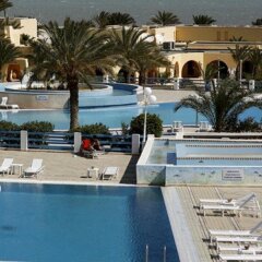 Отель Baya Beach Aqua Park Resort & Thalasso Тунис, Мидун - отзывы, цены и фото номеров - забронировать отель Baya Beach Aqua Park Resort & Thalasso онлайн приотельная территория