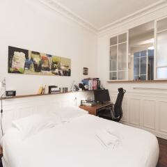 Апартаменты Classic Studio in Montmartre комната для гостей фото 2