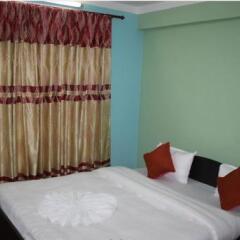 Отель Travellers Dorm Bed & Breakfast Непал, Катманду - отзывы, цены и фото номеров - забронировать отель Travellers Dorm Bed & Breakfast онлайн сейф в номере