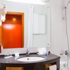 Гостиница Холидей Инн Москва Виноградово (Holiday Inn Moscow Vinogradovo) в Москве - забронировать гостиницу Холидей Инн Москва Виноградово (Holiday Inn Moscow Vinogradovo), цены и фото номеров ванная фото 2