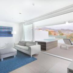 Отель Baobab Suites интерьер отеля