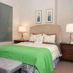 Отель Sunshine Suites At Main St США, Лос-Анджелес - отзывы, цены и фото номеров - забронировать отель Sunshine Suites At Main St онлайн комната для гостей