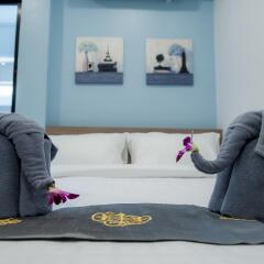 The Moon Night Hostel Бангкок комната для гостей