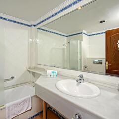 Hotel Fergus Club Vell Mari ванная