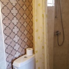 Отель Caprice Family Hotel Болгария, Варна - отзывы, цены и фото номеров - забронировать отель Caprice Family Hotel онлайн ванная