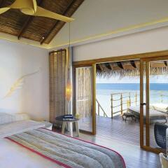 Отель Constance Moofushi Resort комната для гостей фото 5