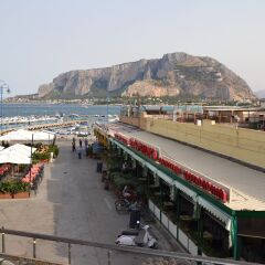 Отель Mondello Holidays Италия, Палермо - отзывы, цены и фото номеров - забронировать отель Mondello Holidays онлайн пляж