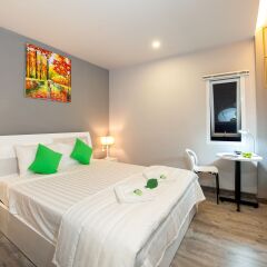 All Seasons Hotel комната для гостей