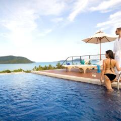 Отель Serenity Resort & Residences Phuket бассейн