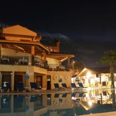 Отель Belcehan Beach бассейн фото 3