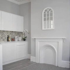 Отель Contemporary 2 Bedroom Flat in Brighton Брайтон в номере