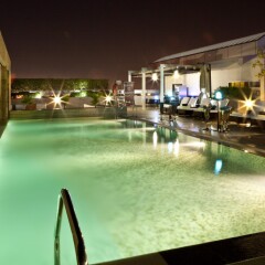ibis Dubai Mall of the Emirates Hotel бассейн