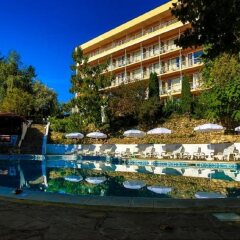 Отель Vezhen Hotel Болгария, Золотые пески - отзывы, цены и фото номеров - забронировать отель Vezhen Hotel онлайн бассейн фото 3