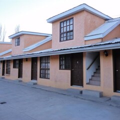 Отель Los Valles Креэль
