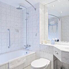Millennium & Copthorne Hotels at Chelsea Football Club in London, United Kingdom from 253$, photos, reviews - zenhotels.com bathroom