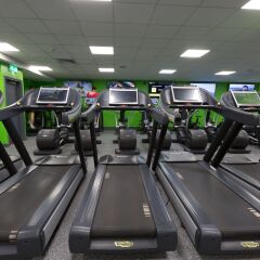 Village Hotel Warrington фитнесс-зал фото 2