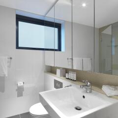 Отель Meriton Suites Pitt Street Австралия, Сидней - отзывы, цены и фото номеров - забронировать отель Meriton Suites Pitt Street онлайн ванная