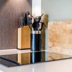 Апартаменты Lovely Studio W/balcony in Islington, 4 Guests в номере фото 2