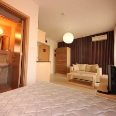 Апартаменты Menada Rainbow Apartments Солнечный берег комната для гостей фото 11