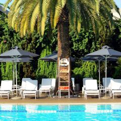 Отель Hilton Athens бассейн
