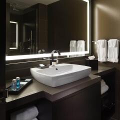 Отель Novotel New York Times Square США, Нью-Йорк - отзывы, цены и фото номеров - забронировать отель Novotel New York Times Square онлайн ванная фото 2