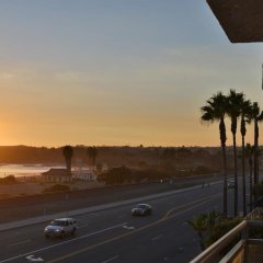 Отель Riviera Beach & Shores Resorts США, Дана-Пойнт - отзывы, цены и фото номеров - забронировать отель Riviera Beach & Shores Resorts онлайн балкон
