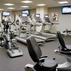 Отель Residence Inn by Marriott New York Manhattan/Times Square США, Нью-Йорк - отзывы, цены и фото номеров - забронировать отель Residence Inn by Marriott New York Manhattan/Times Square онлайн фитнесс-зал фото 4