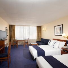 Отель Holiday Inn Lisbon удобства в номере фото 2