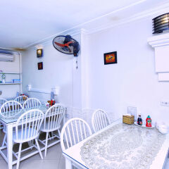 Отель Hanoi Central Homestay Ханой балкон