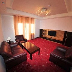 "Alpina hotel" отель комната для гостей